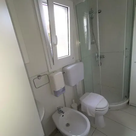 Mare Monti Kamp alanı *