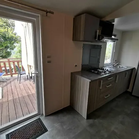 Mare Monti Kamp alanı